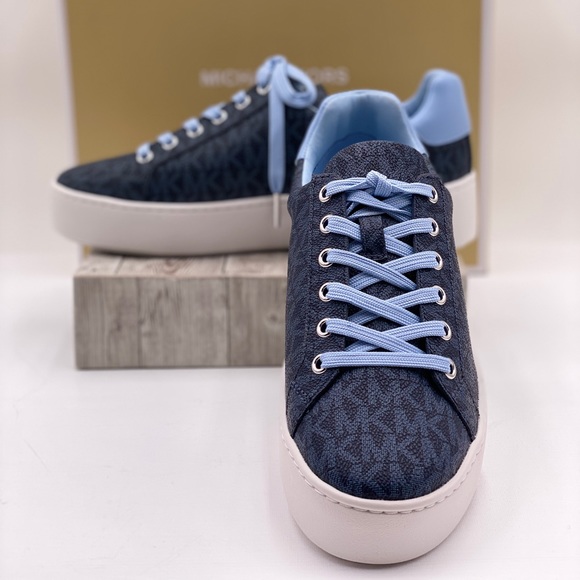 Michael Kors Poppy Lace Up Sneakers Light Blue - Picture 4 of 14